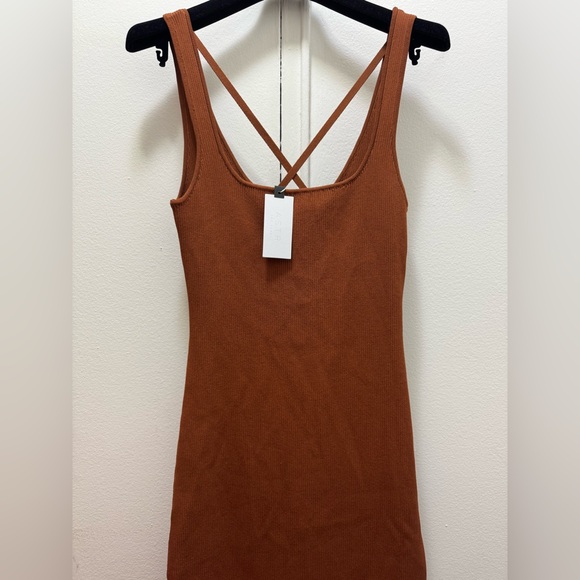 $130 NWT ASTR THE LABEL Elmira cutout cross strap bodycon dress in RUST large - Picture 4 of 9